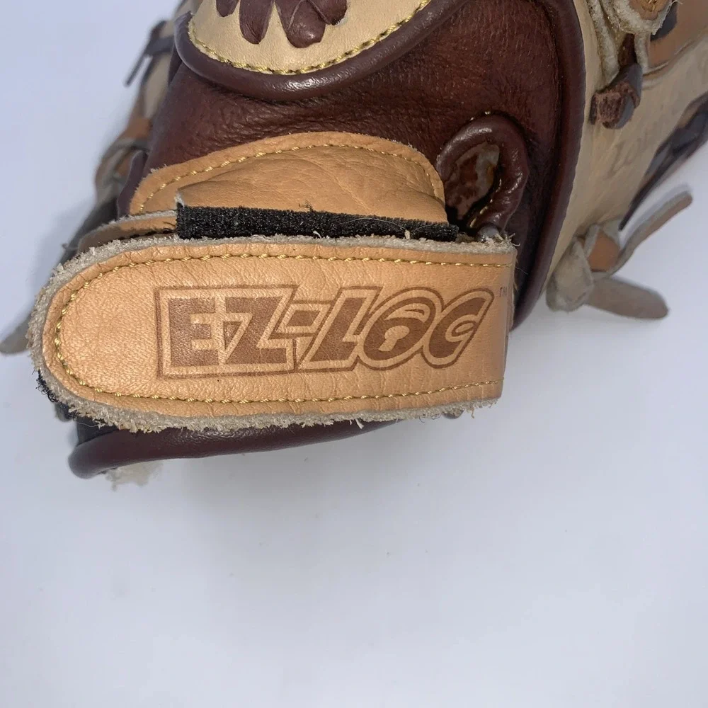 Louisville Slugger TPS FastPitch Softball Glove RH, 12.5